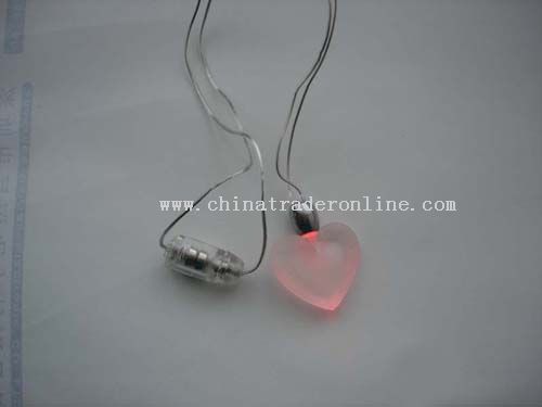 red-heart magnetism necklace