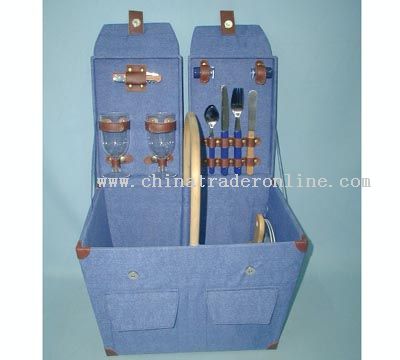 Wooden picnic box