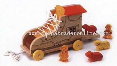 ANIMALS AND ROLLING BOOT SHAPE HUT