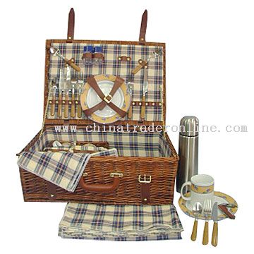 Willow Picnic Basket for 4 Persons from China