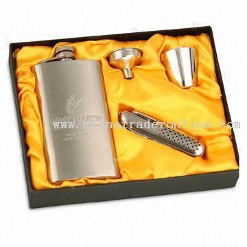 Five-piece Hip Flask Set with Mirror or Satin Finish from China