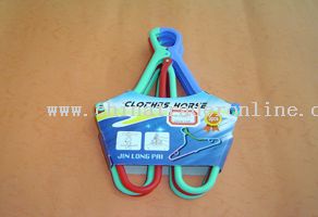 folding clothes hanger