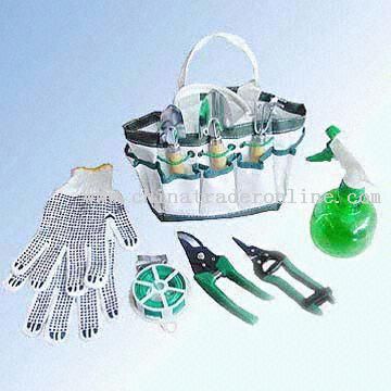 8-Piece Plastic/Wooden-Handled Garden Tool Set with Nylon Bag