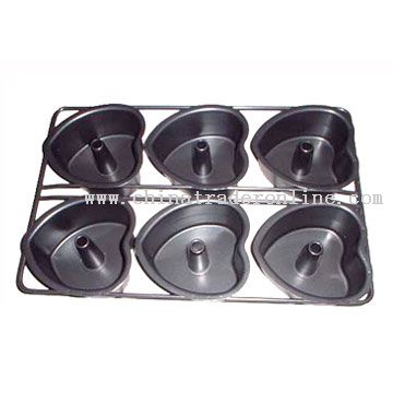 6 Cup Heart-Shaped Cake Pan