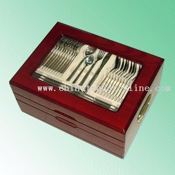 113-piece Stainless Steel Cutlery in Wooden Case Packaging from China