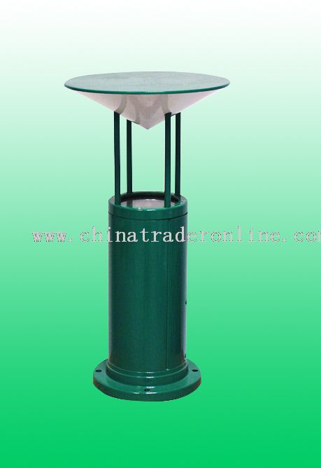 solar lawn lantern