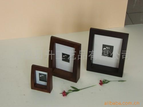 WOOD PHOTO FRAME