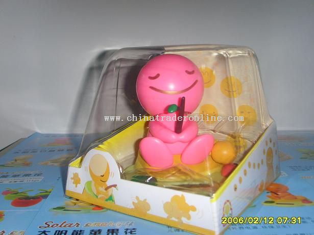 solar energy hugs the colored baby from China