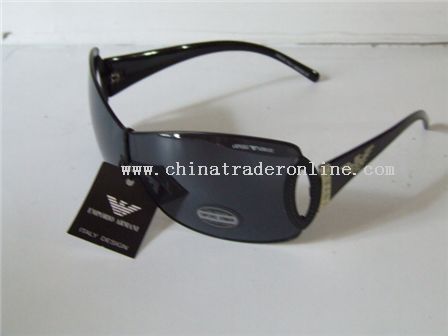 gucci,armani,lv,D&G,Prada,Ray Ban,cartier,dior,fendi sunglasses