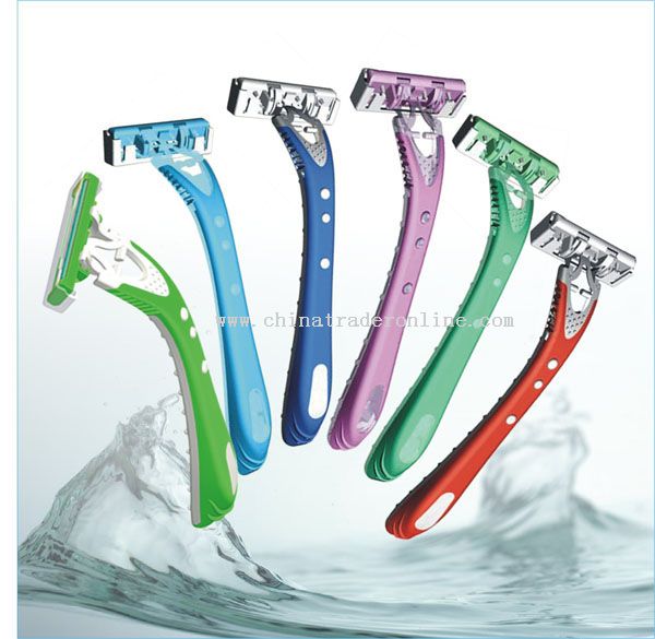 Disposable Triple Blade Razor