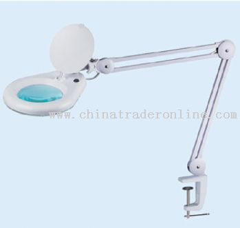 glass magnifier lamp