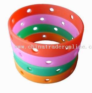 Novel silicone bracelet