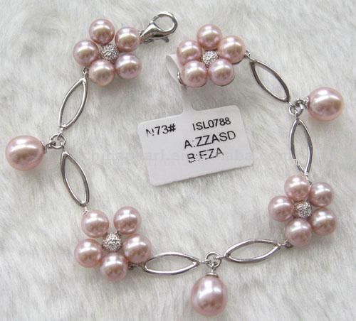 pearls bracelet