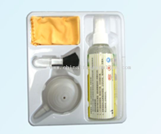 Screen Cleaning kit with 4 items