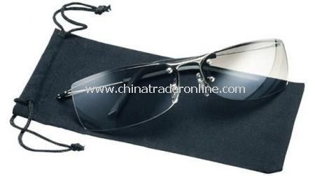 FASHION SUNGLASSES  In Black Pouch