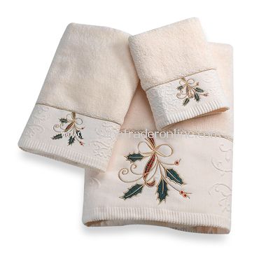 Lenox Ribbon and Holly Towels, 100% Cotton