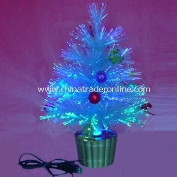 USB Light in Christmas Tree Design, with 6-inch High, Made of Plastic