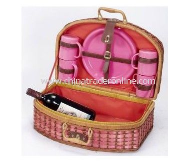 Basket with Plastic Picnic Dinnerware for 4 Persons