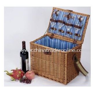 Willow Picnic Basket for 4, Including Full Set of Dinnerware at Good Price