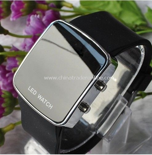 Luxury Sport Style LED Digital Lady Men Boy Watch from China