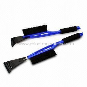 Car Snow Brush/Ice Scraper, Made of PP and ABS, Measures 53 x 10cm from China