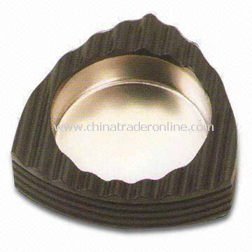 Ashtray, Made of Metal with Simple Design, Measures 90 x 90 x 25mm
