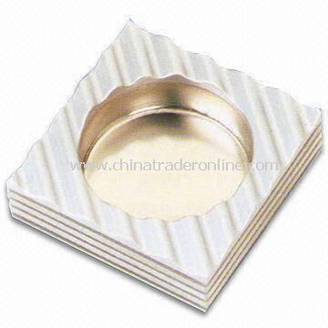 Simple Design Ashtray, Made of Metal, Measures 89 x 89 x 25mm