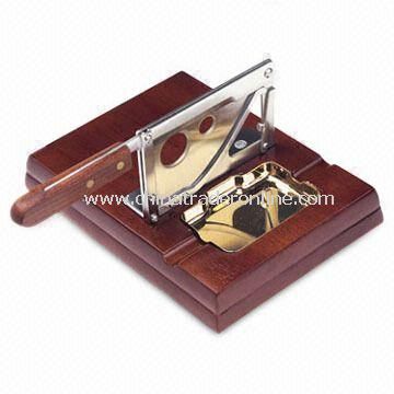 Table Cigar Cutter, Measuring 19.5 x 21.5 x 10cm