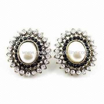 Spring Stylish Stud Earrings with Clear and Black Rhinestone Decoration, Available in Various Colors from China