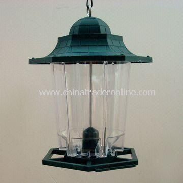 Bird Feeder, Made of Plastic, Available in Various Shapes and Colors from China