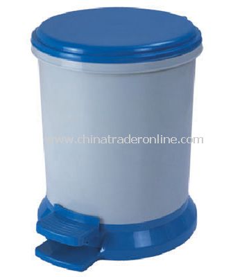 PLASTIC WASTE BIN WITH PEDAL