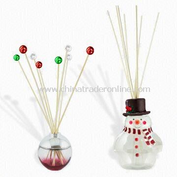 Christmas Fragrance Reed Diffuser Sets, Available in Various Designs with LED Changing Light