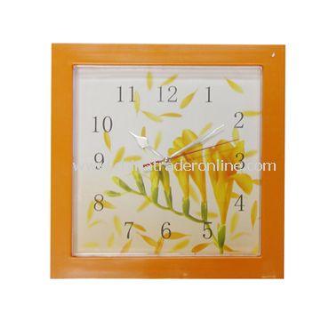 PLASTIC WALL CLOCK