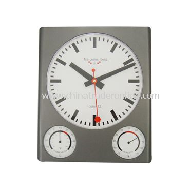 PLASTIC WALL CLOCK