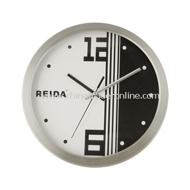 METAL WALL CLOCK