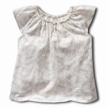 Babies T-shirt/Tees/Top with One Rubber Button on the Middle of Round Neck from China