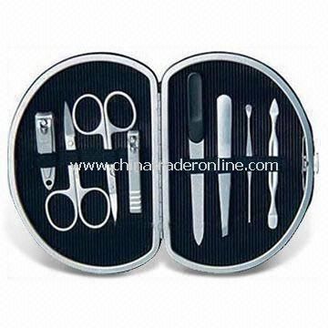 Manicure Kit, Customized Colors are Accepted, Made of Stainless Steel