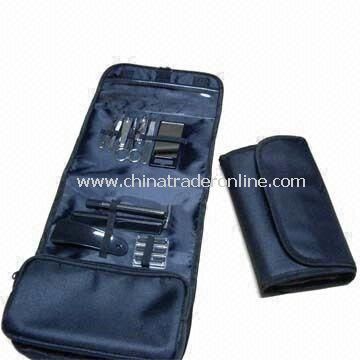 Toiletry Travel Kit with Shoe Hore, Plastic Comb, Razor and Nail Scissor from China