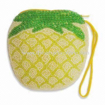 Fashionable Coin Purse in Pineapple Shape, Various Colors are Available, Made of Green Beads from China