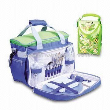 Cooler Bag/Picnic Bag, Made of 70D Polyester, with a Full Set of Tableware Inside from China