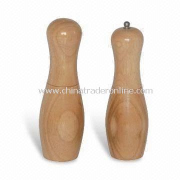 Wooden Salt and Pepper Mills, Different Designs and Sizes Available