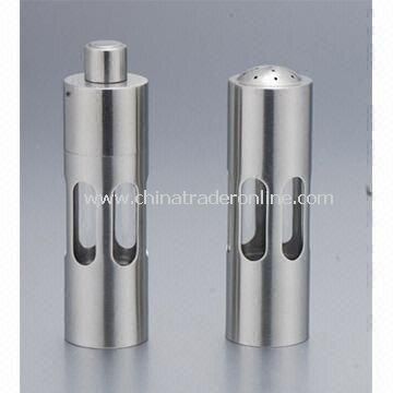 Salt and Pepper Mills, Measures 38 x 138mm, Made of Acrylic