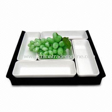 Porcelain Dinner Set with Wooden Tray, Available in Customized Designs, OEM Orders are Available from China