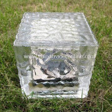 LED Solar Glass Rock Light with 2V/80mA Solar Panel, Measuring 10 x 10 x 10cm from China