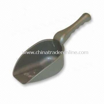 Plastic Cat Food Scoop, Available in Red, Green and Blue, Measures 33 x 7cm
