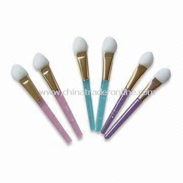 Eye Shadow Brushes in Fashionable Colors with Plastic Shine Handle, Sponge, 4.5cm Available Length