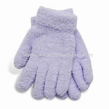 Eco-friendly Winter Gloves, Made of 100% Wool and Cotton, Customized Designs/Colors are Accepted from China