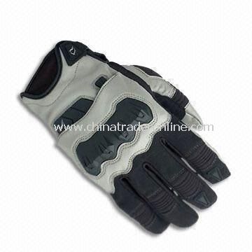 Most Fashion and Cheap Sports Gloves with Fine Workmanship, Soften Neoprene Wrist from China