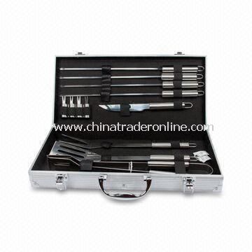 13pcs Fashionable Barbecue Tool Set in Aluminum Case, with SS 2CR13 Tool Handle