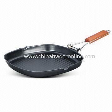 Grill Pan with 1.2 or 1.5mm Thickness and Foldable Wooden Handle, Made of Carbon Steel